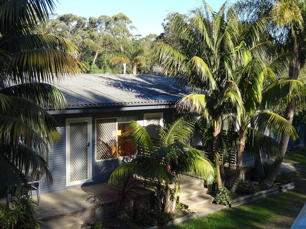 Caseys Beach Holiday Park Sunshine Bay Bagian luar foto